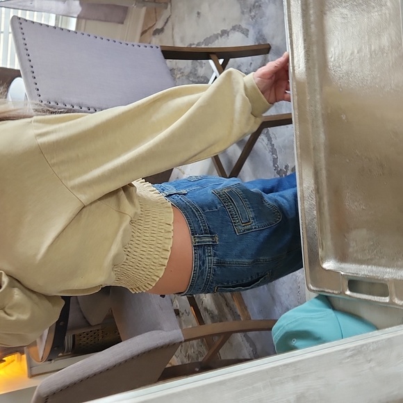 Urban Romantics - Picture 4 of 7